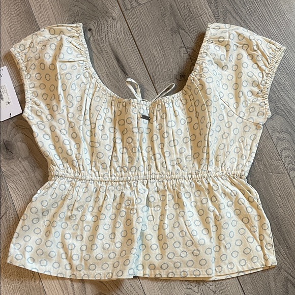 Hurley Cream Blouse - Picture 6 of 9